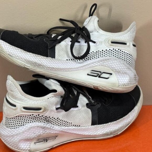 Under Armour Curry 6 " Working On Excellence "# 3022893-101 (Rare) Size 6 Youth - Picture 5 of 7